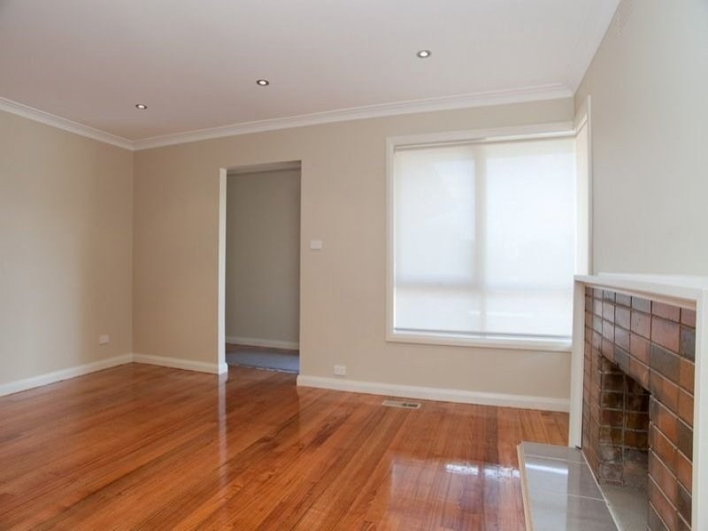 1/19 Lloyd Avenue, Epping VIC 3076