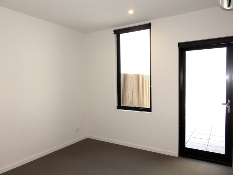 310/30 Oleander Drive, Mill Park VIC 3082