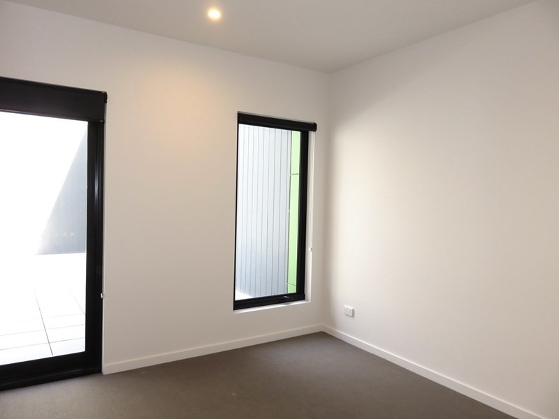 310/30 Oleander Drive, Mill Park VIC 3082