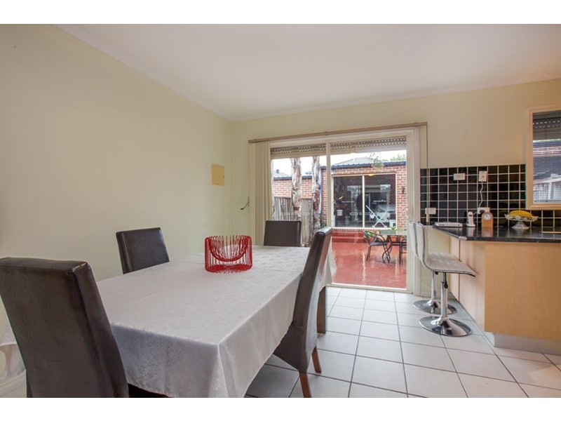 2/31 Loxton Terrace, Epping VIC 3076