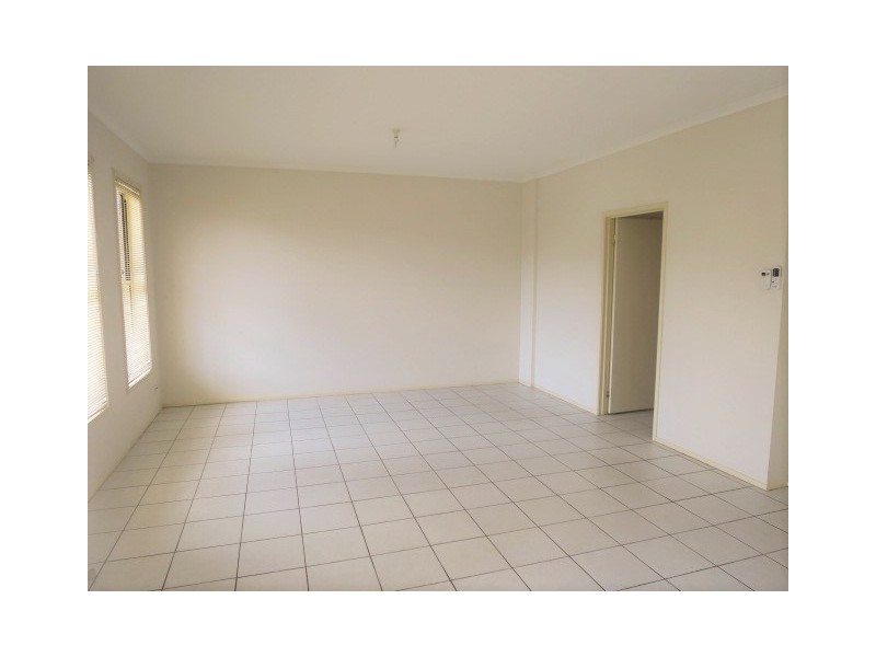 28 Kennedy Parade, Roxburgh Park VIC 3064