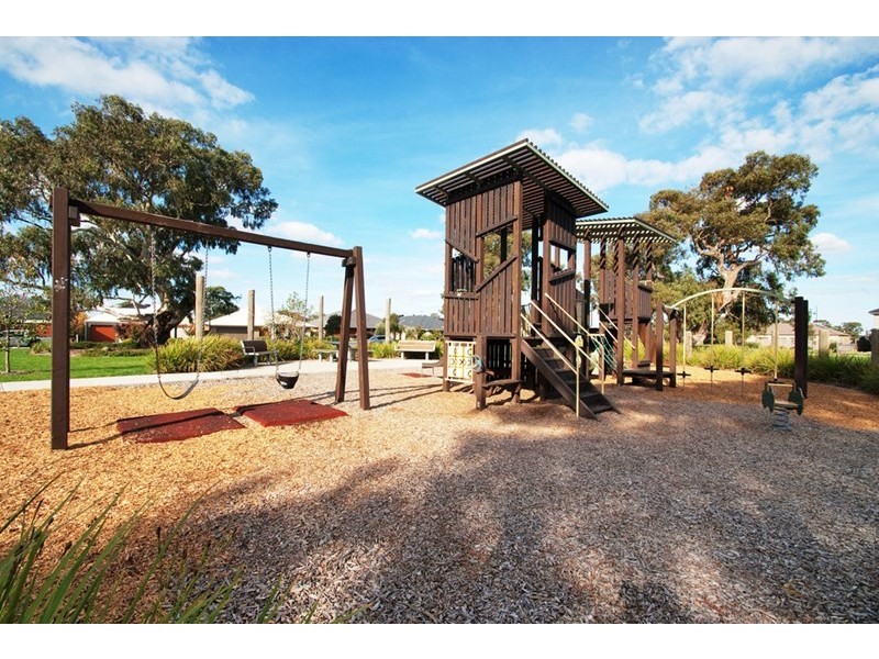 22 Phoenix Circuit, Epping VIC 3076