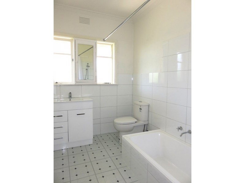 18 Edmondson Street, Lalor VIC 3075