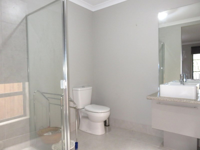 28 Beresford Road, Wollert VIC 3750