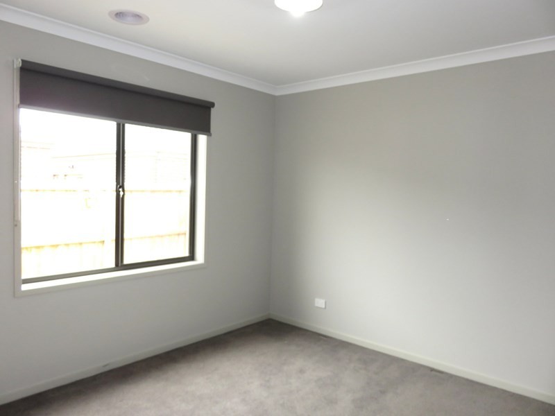 28 Beresford Road, Wollert VIC 3750