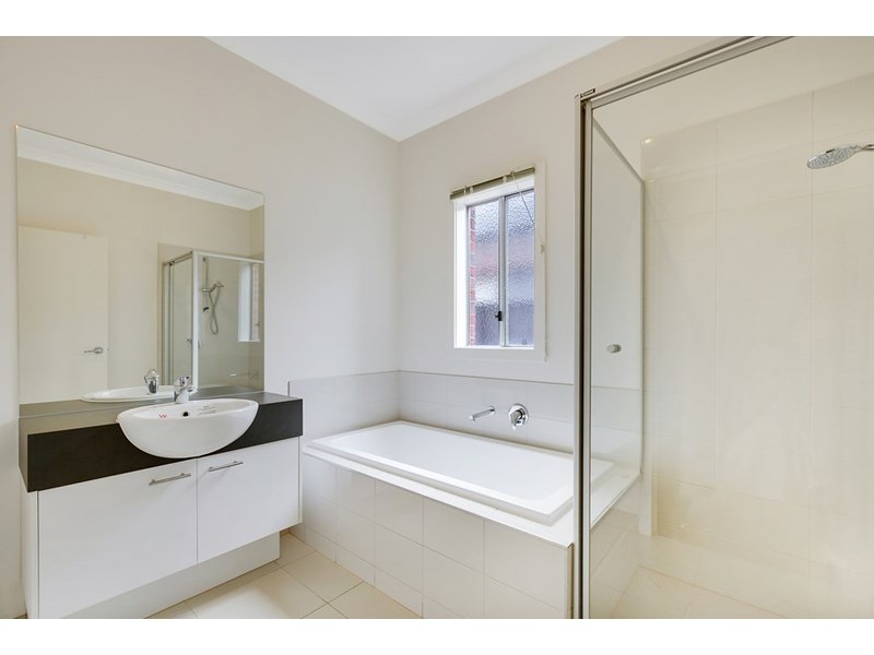 17 Yumbarra Parade, Wollert VIC 3750