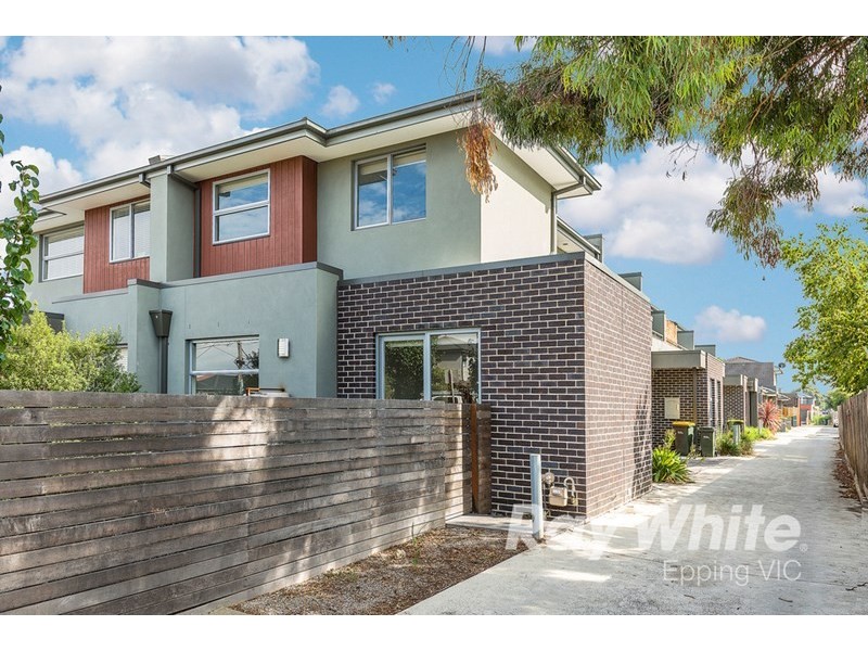 1/2 Pleasant Road, Thomastown VIC 3074