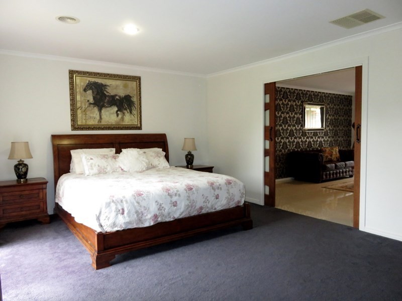 18 The Terrace, South Morang VIC 3752