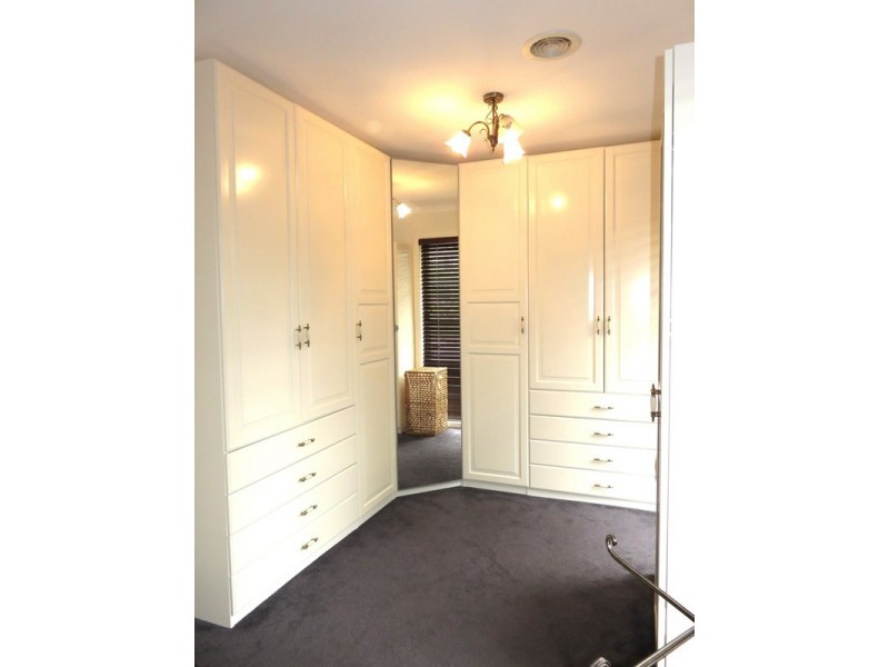 18 The Terrace, South Morang VIC 3752