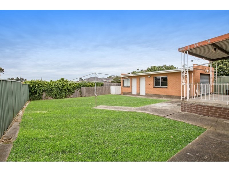 19 Kingsway Drive, Lalor VIC 3075