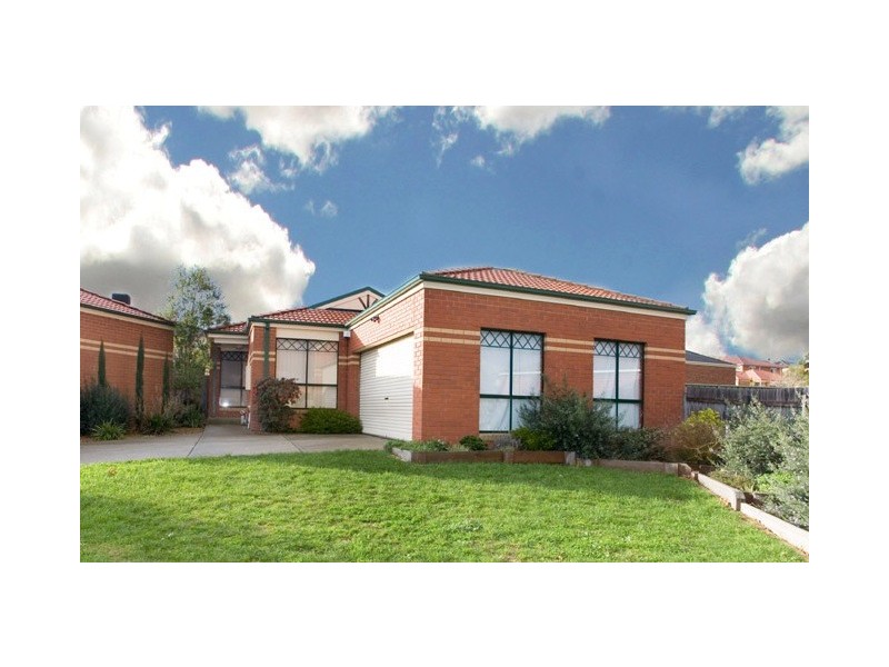 2/27 Oldfield Place, Epping VIC 3076