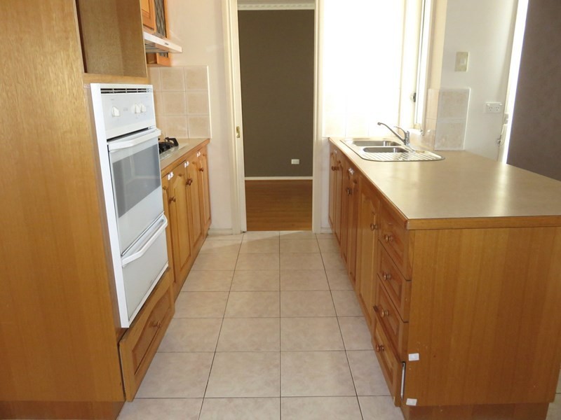 67 Bowman Drive, Mill Park VIC 3082