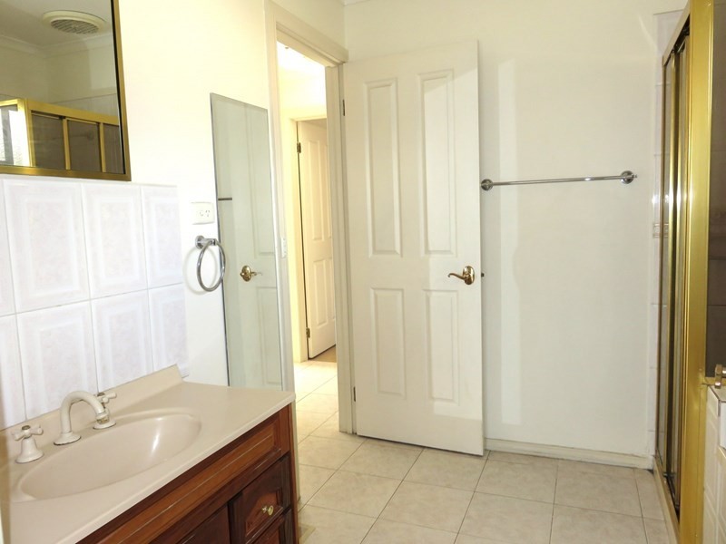 67 Bowman Drive, Mill Park VIC 3082