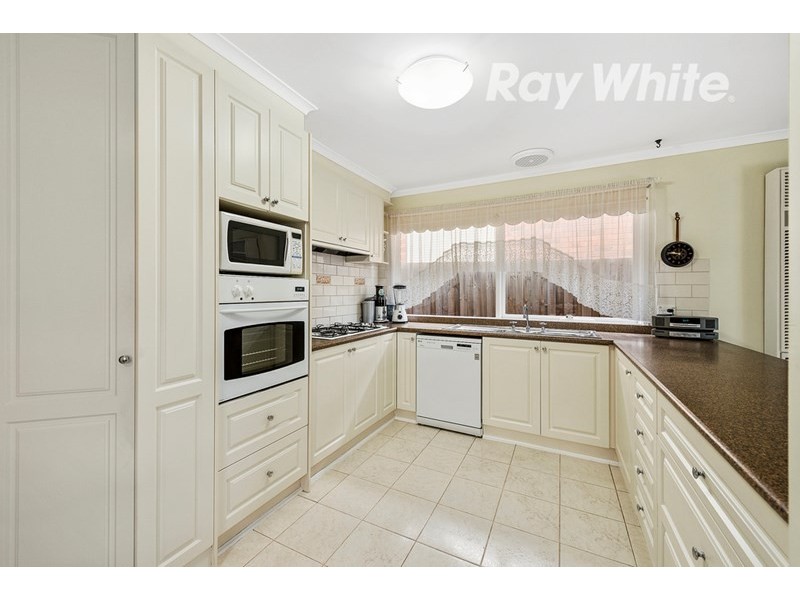 6 Halter Crescent, Epping VIC 3076