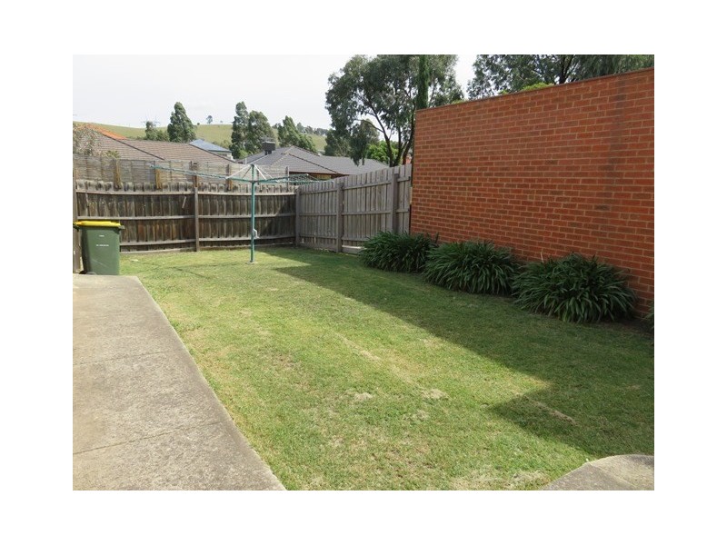 63 The Lakes Boulevard, South Morang VIC 3752