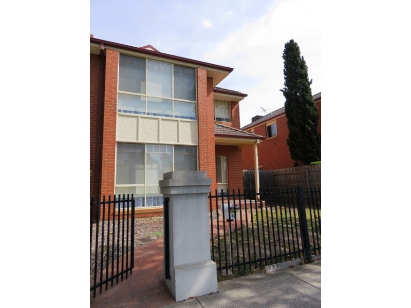 63 The Lakes Boulevard, South Morang VIC 3752
