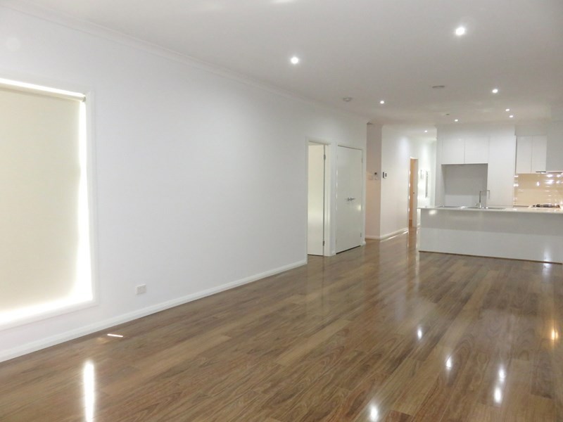 30 Argus Esplanade, Epping VIC 3076