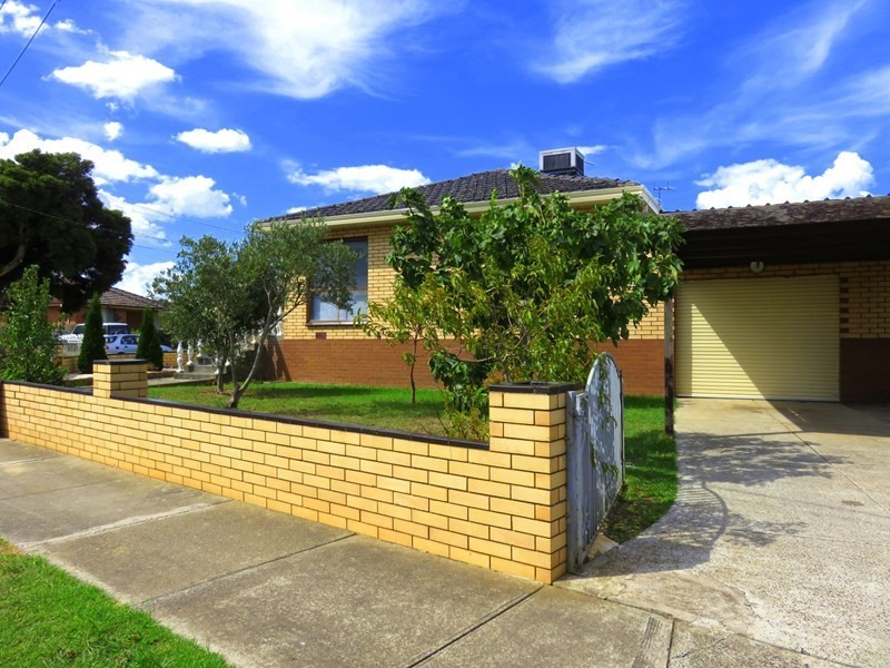 36 Festival Grove, Lalor VIC 3075