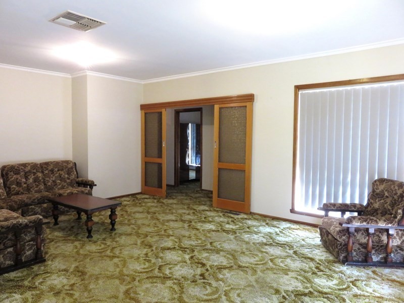 36 Festival Grove, Lalor VIC 3075