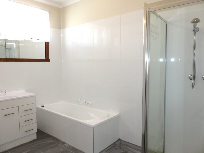 36 Festival Grove, Lalor VIC 3075