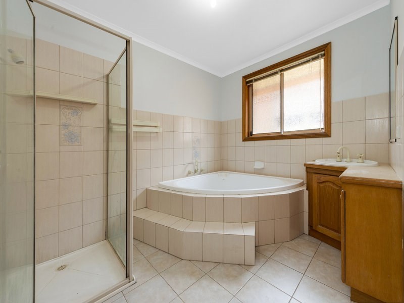 260 BETULA Avenue, Mill Park VIC 3082