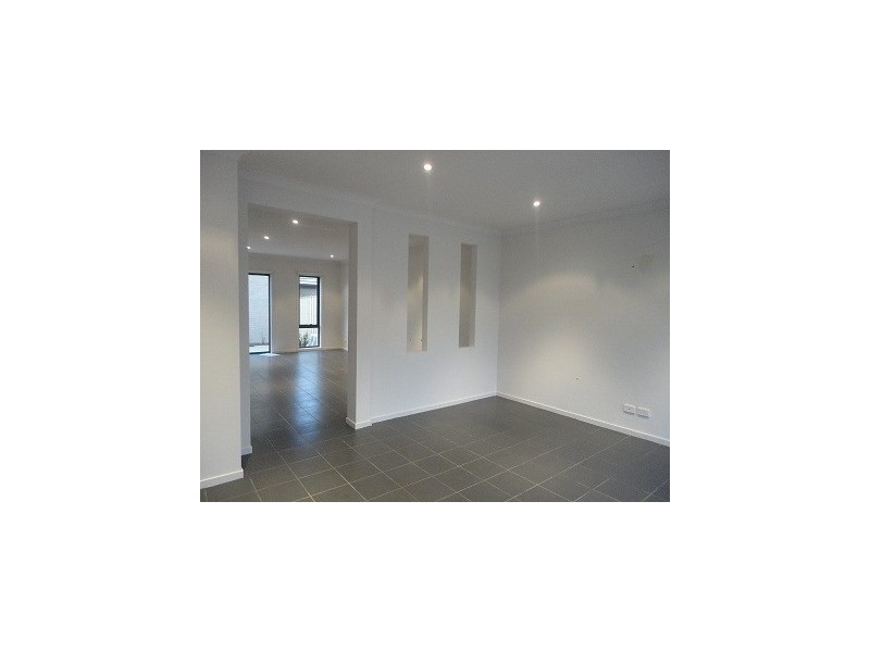 51 Lyndarum Drive, Epping VIC 3076