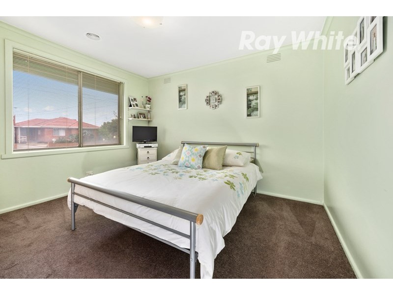 13 Delmare Street, Lalor VIC 3075