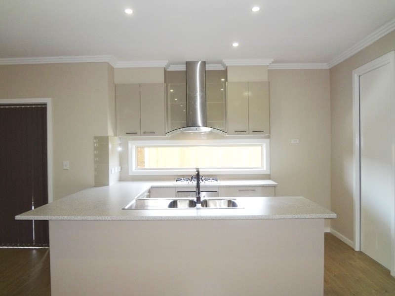 2/35 Glendale Avenue, Epping VIC 3076