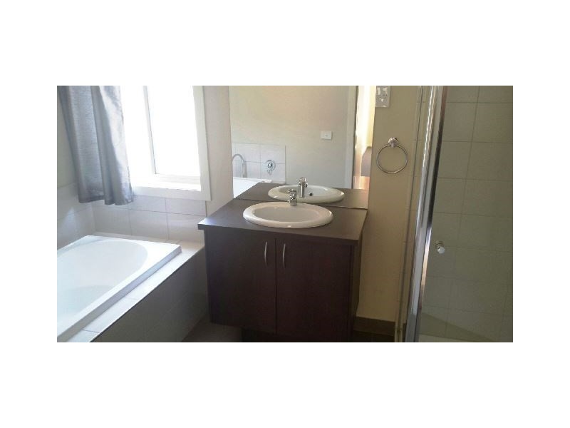 13 Gunther Way, Wollert VIC 3750