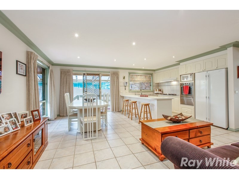 8 Buick Crescent, Mill Park VIC 3082