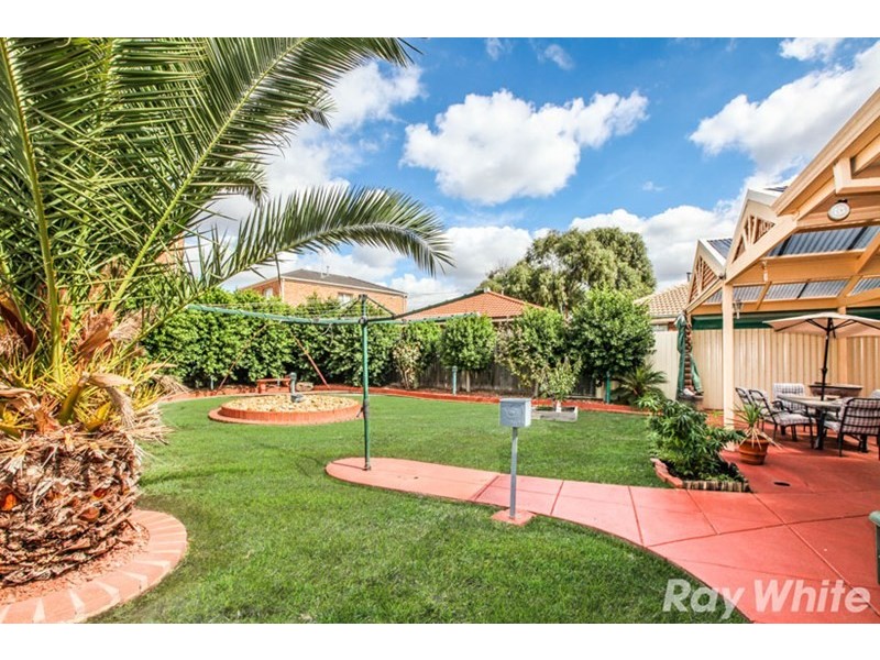 8 Buick Crescent, Mill Park VIC 3082