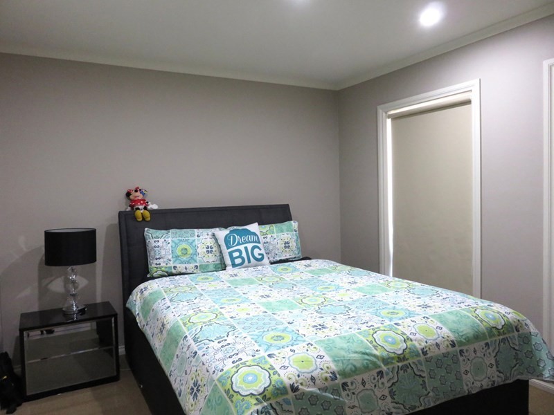 27 Auburn Road, South Morang VIC 3752