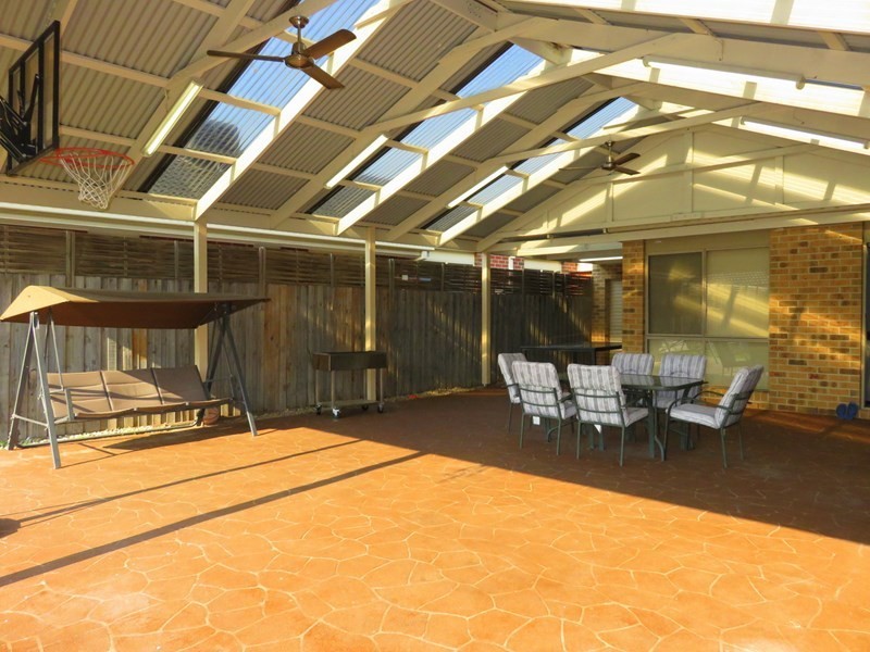 27 Auburn Road, South Morang VIC 3752