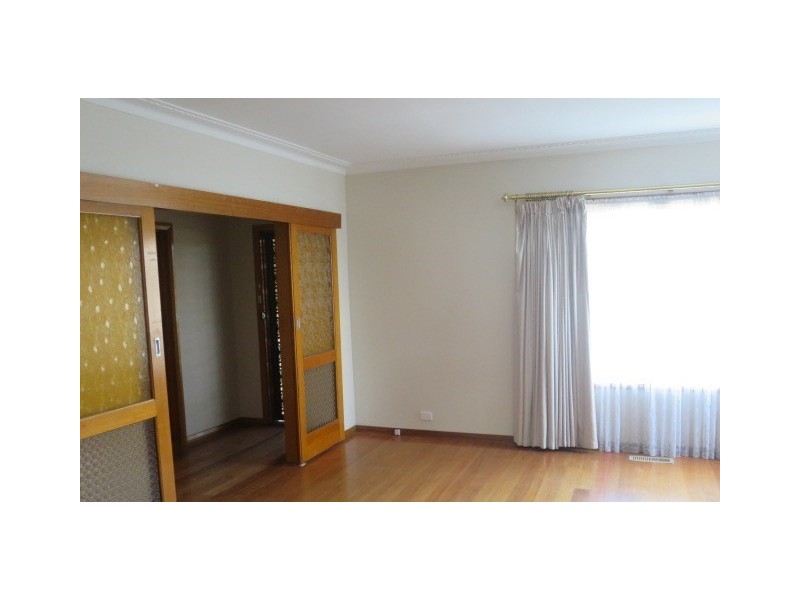 76 Elizabeth Drive, Lalor VIC 3075