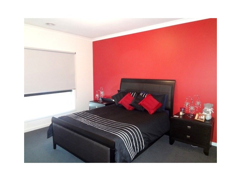 21 Fermont Avenue, Craigieburn VIC 3064