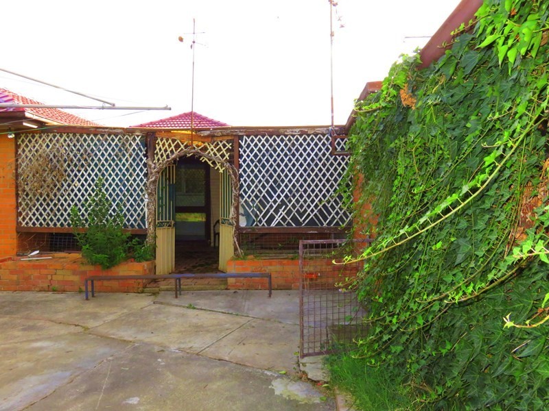 4 Gibson Street, Lalor VIC 3075