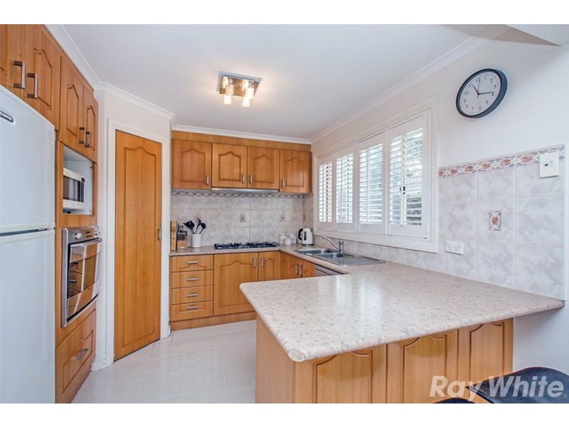 6 Romina Way, South Morang VIC 3752