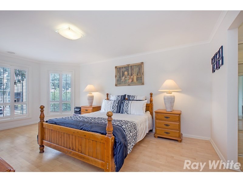 6 Romina Way, South Morang VIC 3752