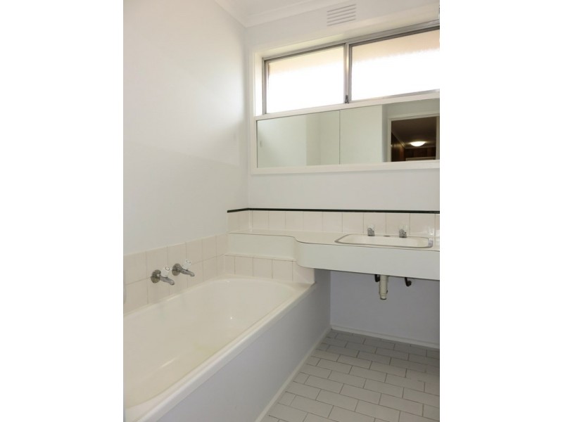 46 Huskisson Avenue, Lalor VIC 3075