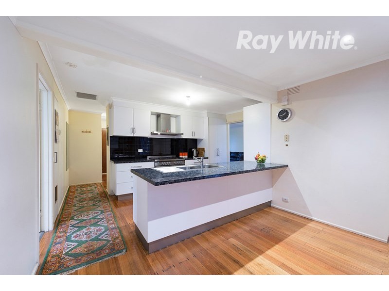 66 Buckmaster Drive, Mill Park VIC 3082