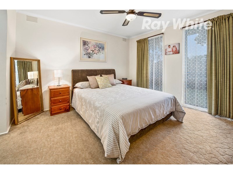 66 Buckmaster Drive, Mill Park VIC 3082