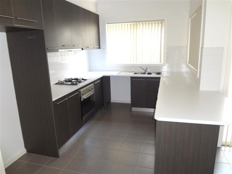 10 Broxburn Walk, Epping VIC 3076