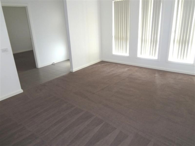 10 Broxburn Walk, Epping VIC 3076