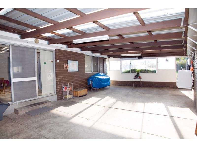 22 Pallant Avenue, Reservoir VIC 3073