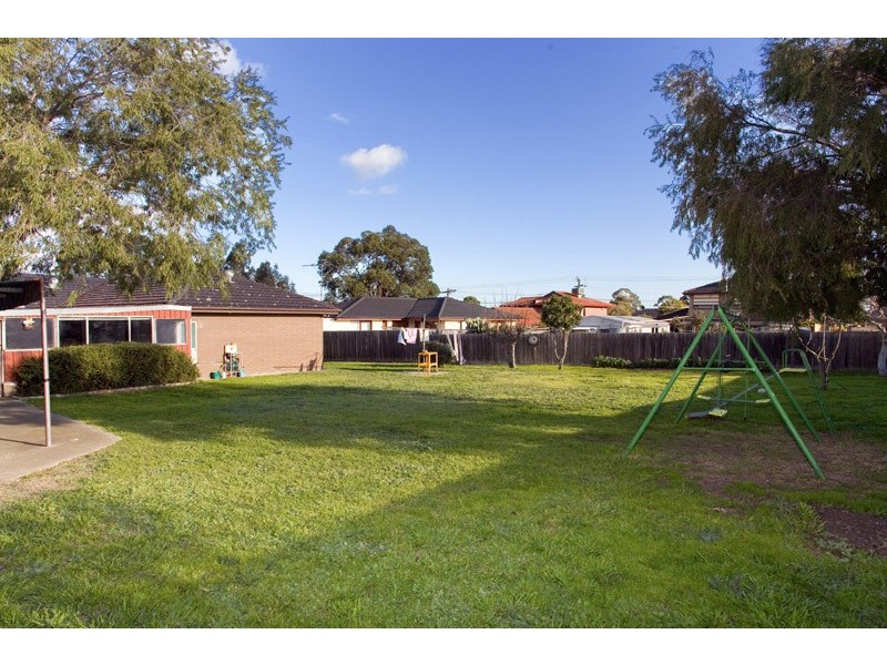 22 Pallant Avenue, Reservoir VIC 3073