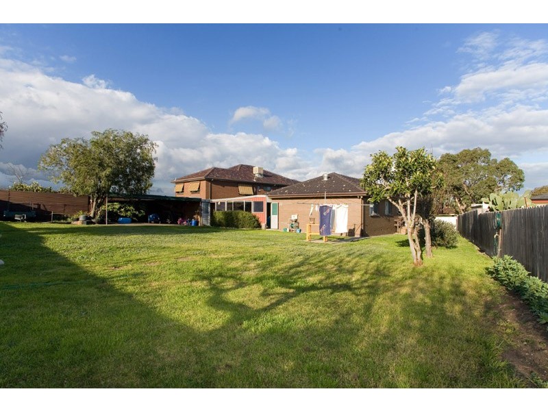 22 Pallant Avenue, Reservoir VIC 3073