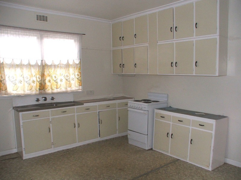 34 Travers Street, Thomastown VIC 3074