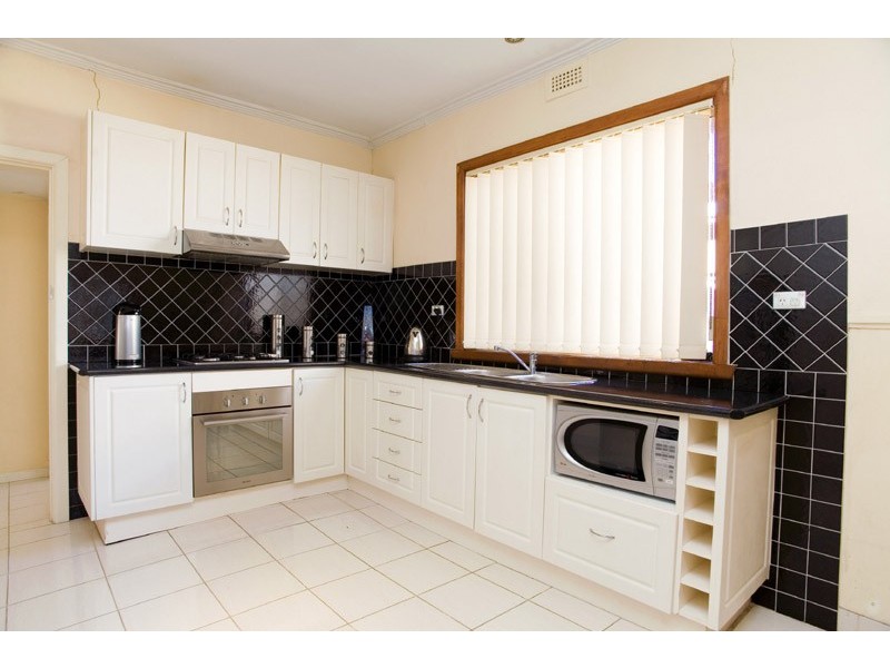 396 Station Street, Lalor VIC 3075