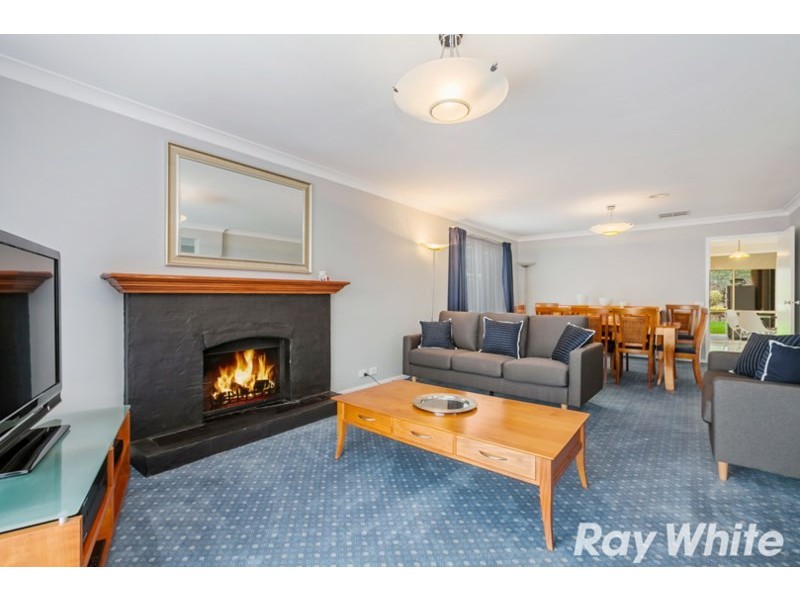 11 River Redgum Place, South Morang VIC 3752