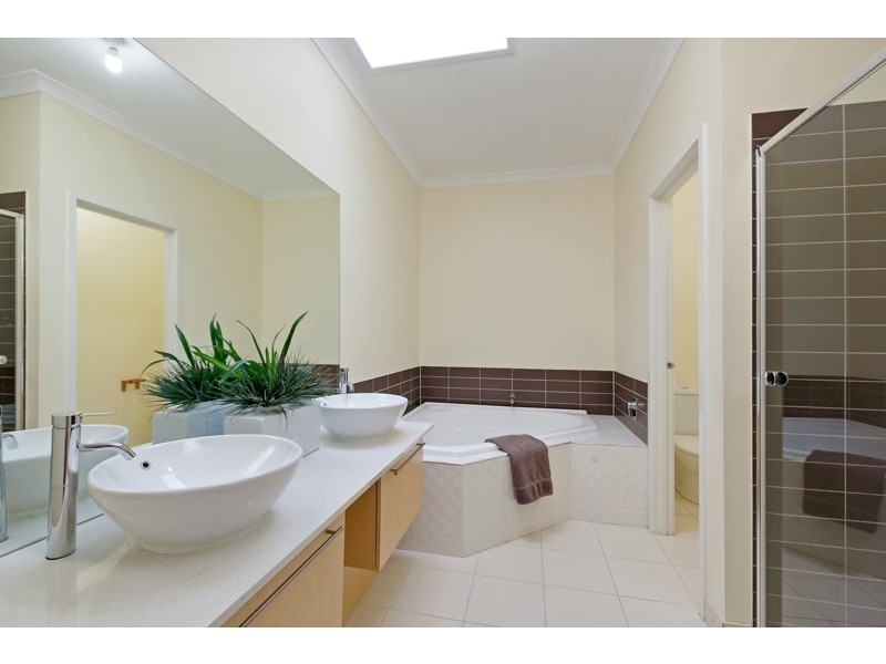 5 Meranti Way, Epping VIC 3076